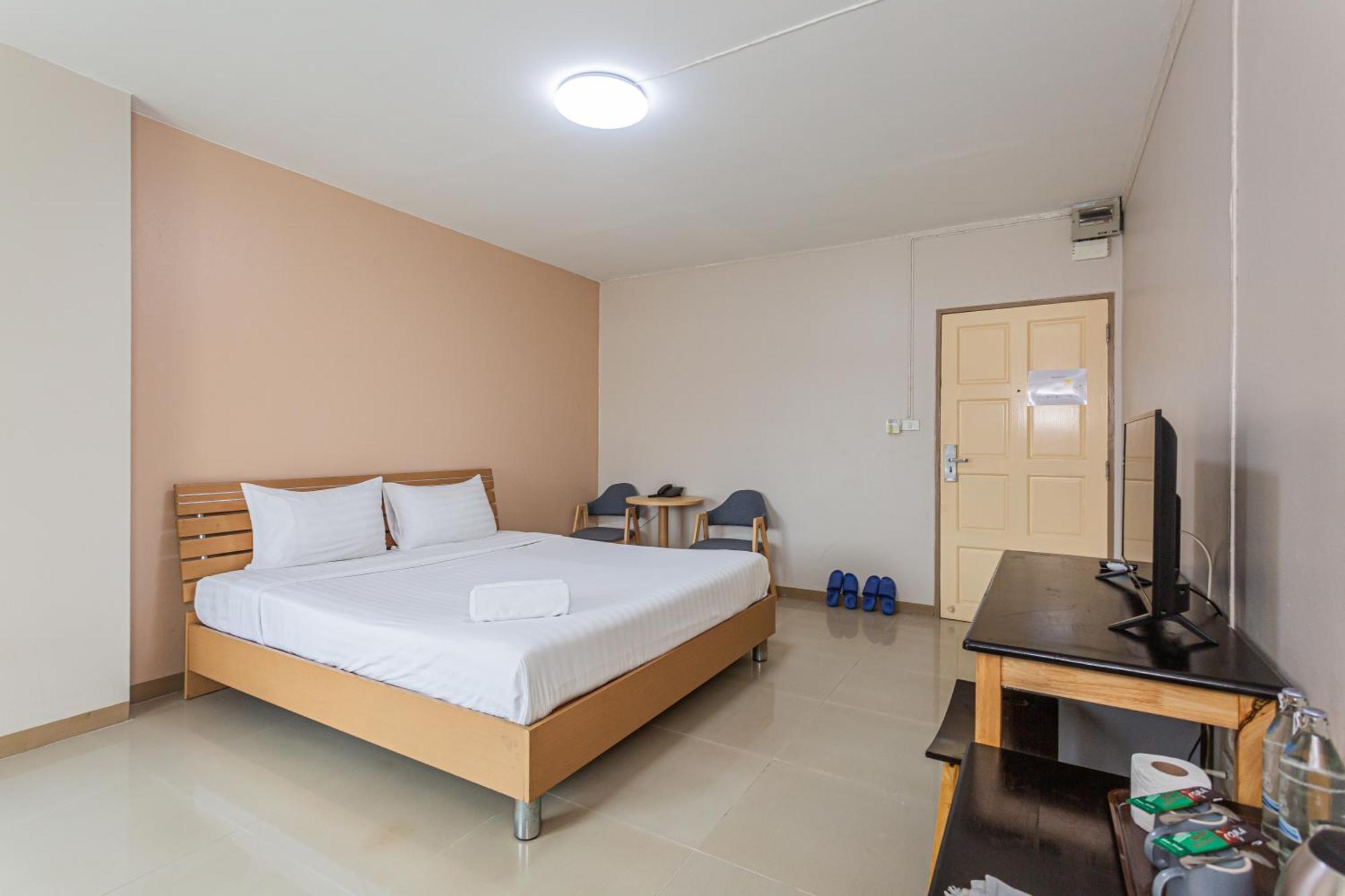 Ck2 Hotel Банкок Екстериор снимка