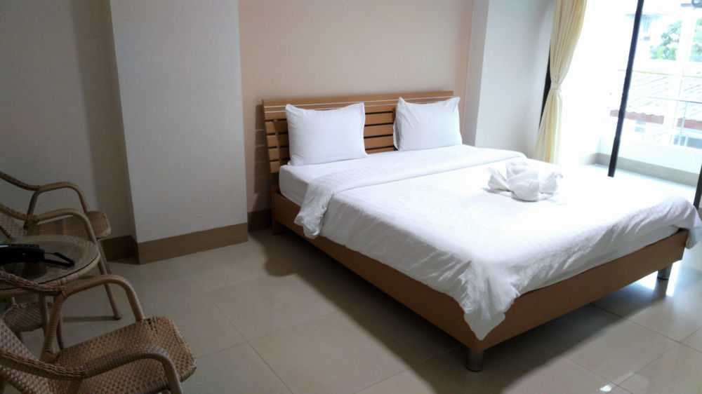 Ck2 Hotel Банкок Екстериор снимка